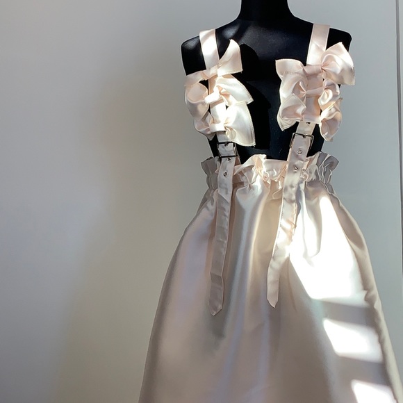 White dress bows /overalls stretchy waist - Picture 3 of 6